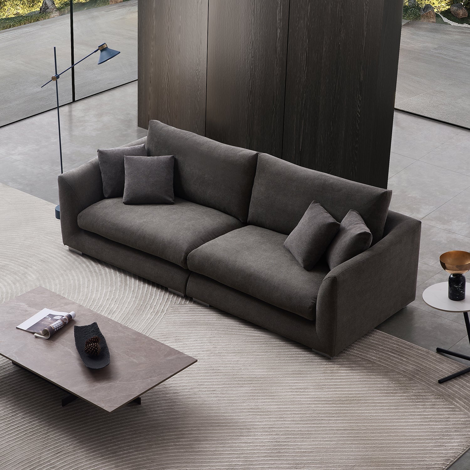 Feathers Sofa Mario